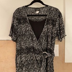 Black and White Top 1x